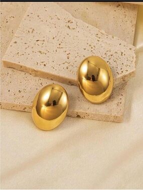 Elegant 18k Gold plated Oval Dome Clip-On Earrings